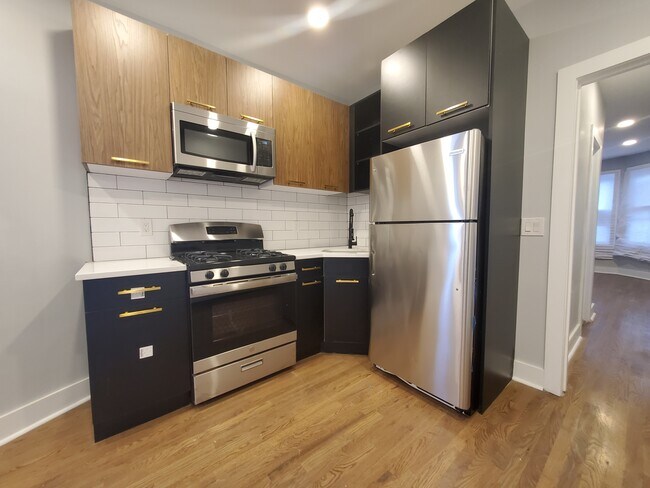 484 Mercer St 3R - 485 Mercer St Apartments Unit 3R