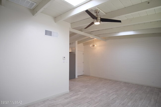 Photo - 919 N Catalina Ave