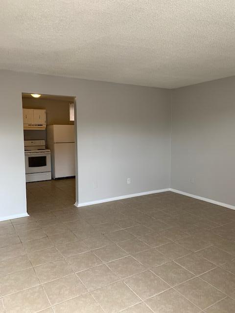 Photo - 210 Hendricks Blvd