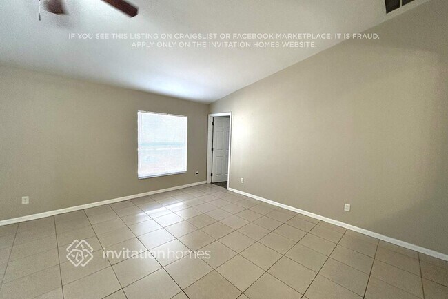 Photo - 1121 SW 4th Ln