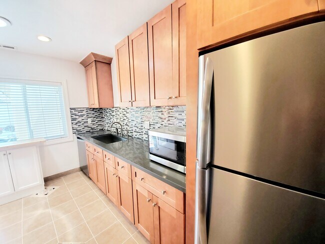 Photo - 714 N Idaho St