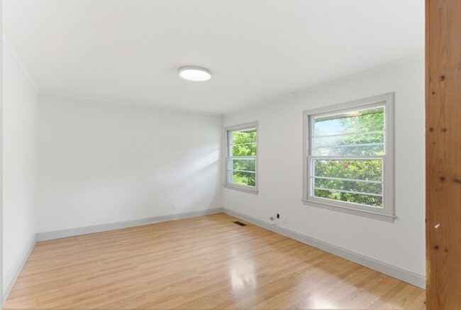 Photo - 1415 Creekwood Dr