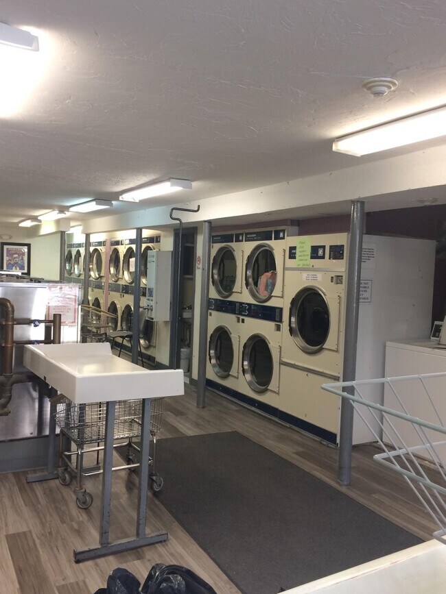 Photo - 894 Huntington Ave Unidad 6