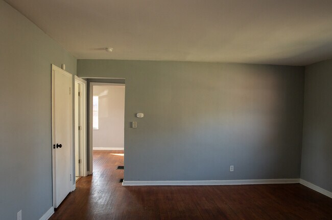 Photo - 3668-3674 Karwin Dr Unit 3672