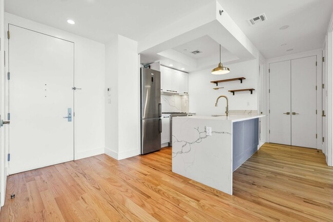 Photo - 627 DeKalb Ave Unit 1