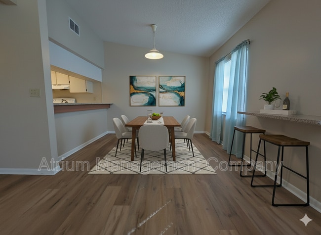 Photo - 1906 Crystal Grove Dr