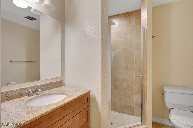 Building Photo - 714 111th Ave N