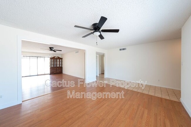Photo - 2147 W Edgewood Ave