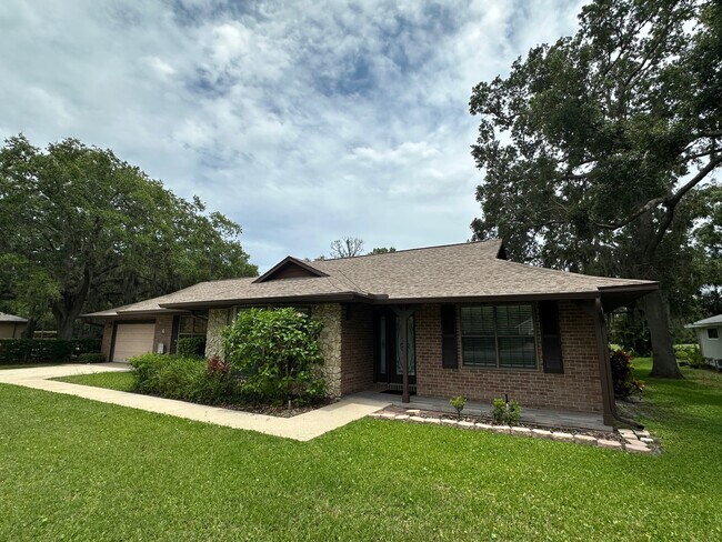 4 Fairgreen Ave
