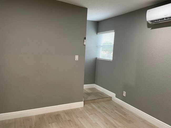 Photo - 1331 Manor Dr