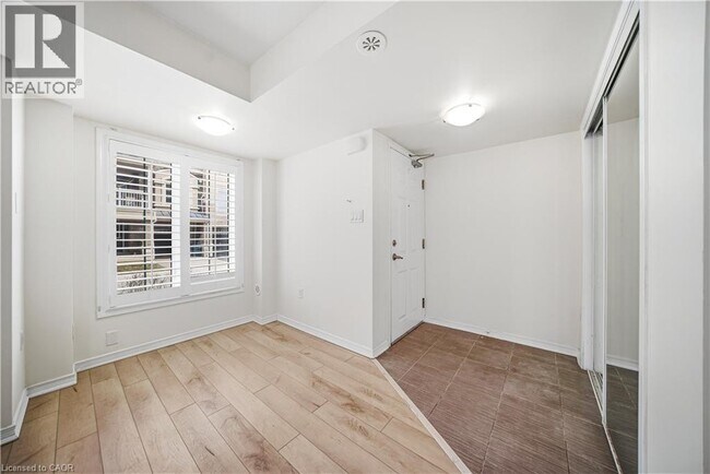 Photo - 2441 Greenwich Dr