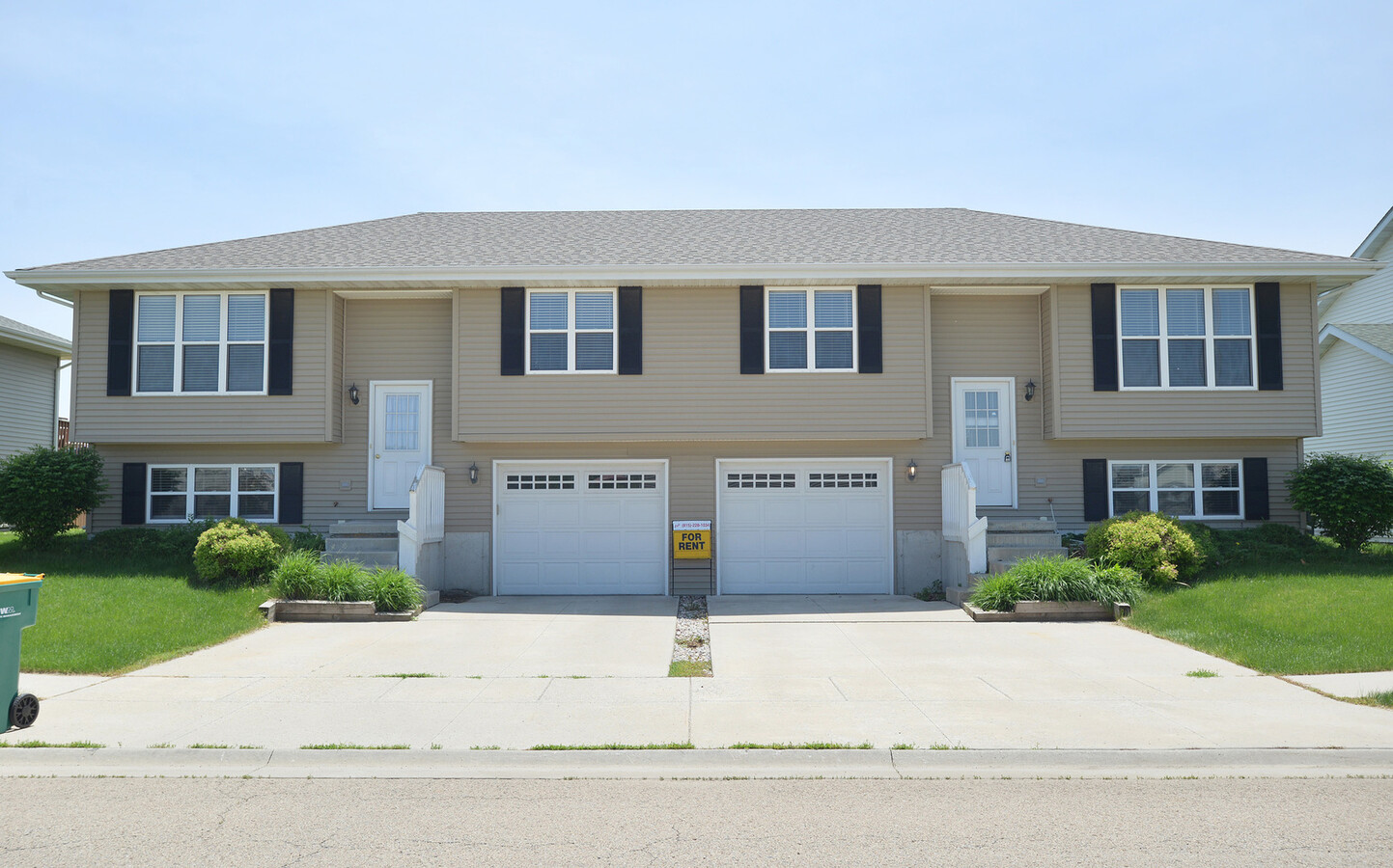 Photo - 1111 Sunridge Townhome