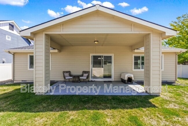 Photo - Baxter Way, 319 N.