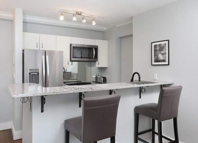 Building Photo - 534 Beacon St Unit 501 Rental