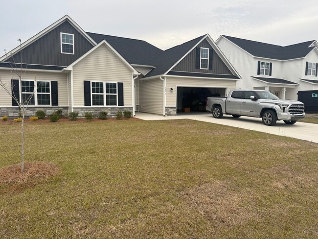 1876 Olde Towne Pointe Blvd
