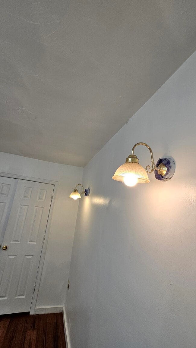 Photo - 2239 Prout St SE