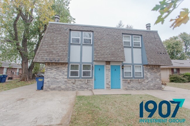Photo - 1247 W Huntington Way Townhome