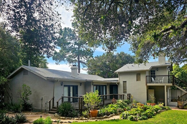 Photo - 2635 Puesta Del Sol