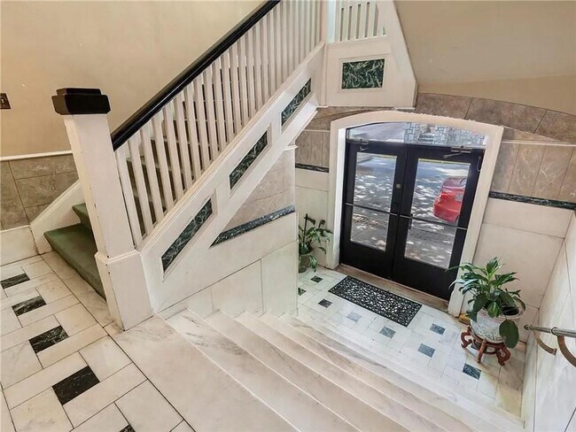 Photo - 156 7th St NE Unidad 6