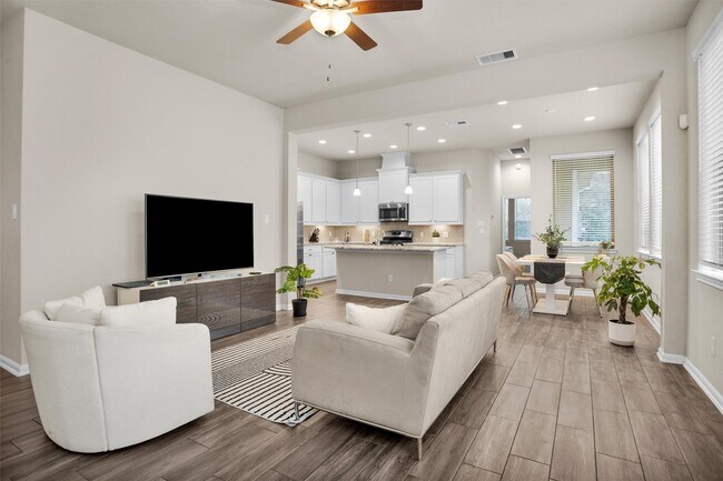 Photo - 28100 Rocky Heights Dr