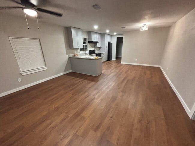 Photo - 8546 Talton St