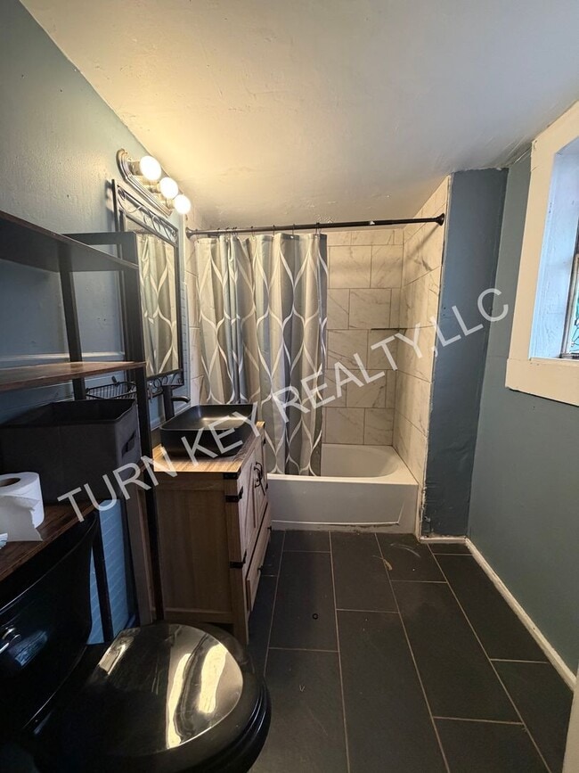 Photo - Home for Rent in Roebuck