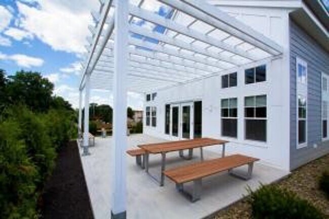 6 North Apts