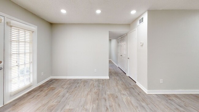 Photo - Crystal at Harwell