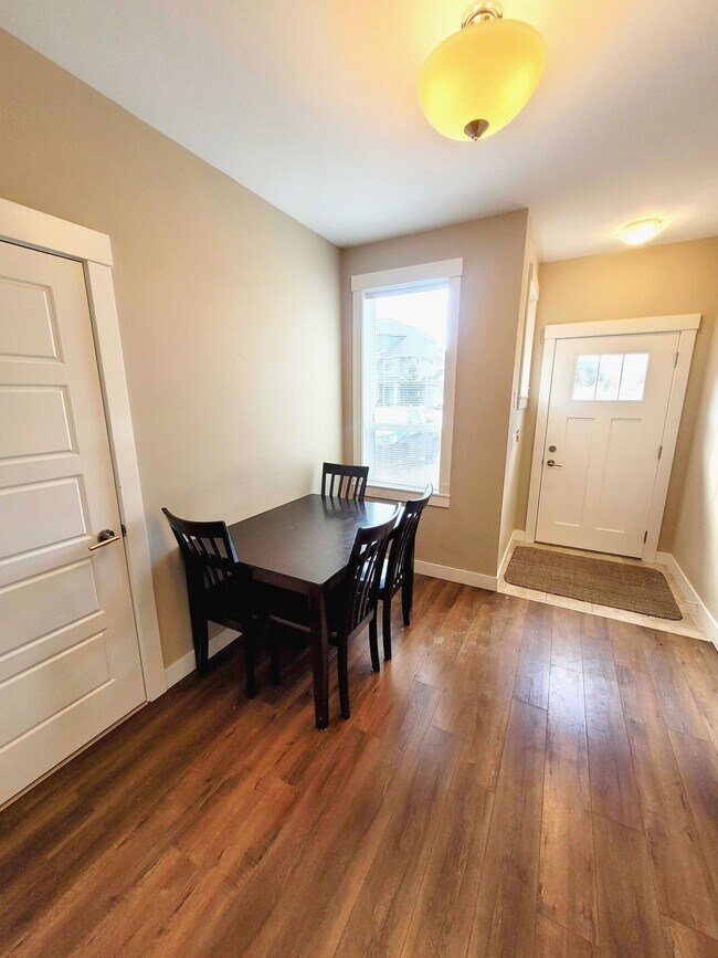 Photo - $2,695.00 / Month - 2 Bed 2 Bath - AVAILABLE 2026-01-01 - KITIMAT Unit 303