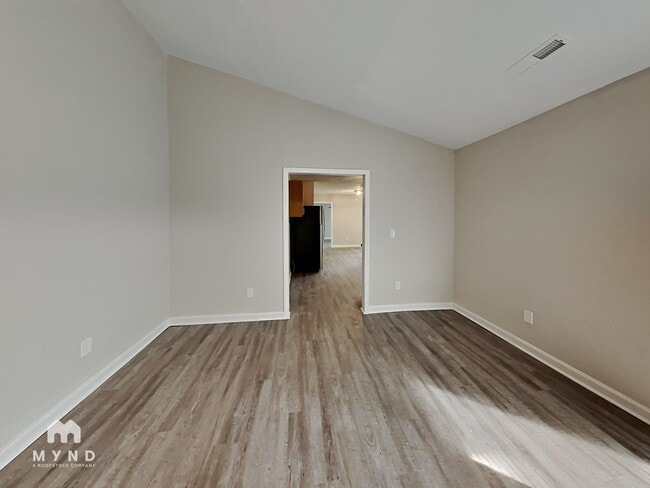 110 Hodge Dr