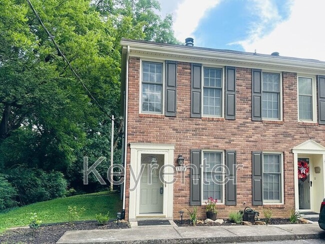 Building Photo - 132 Durwood Rd