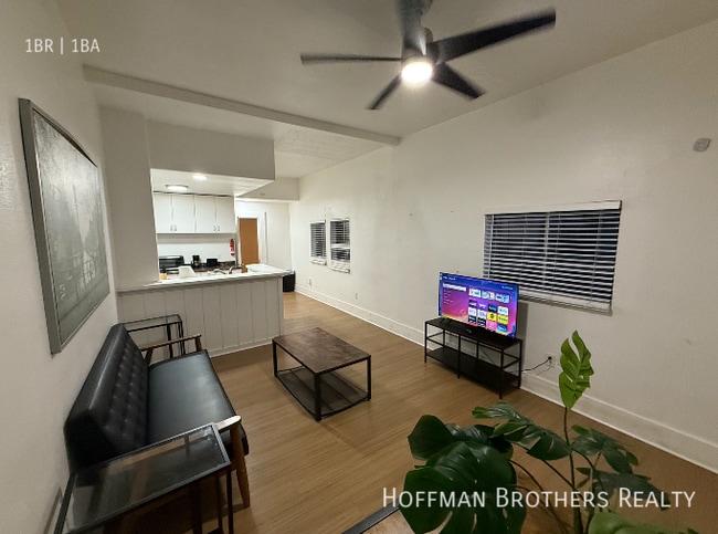 Photo - 304 E 4th St Apartment Unit 304B