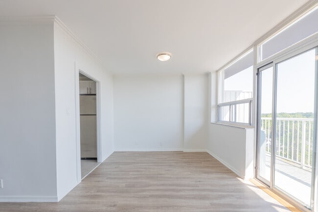 2BR, 2BA - Dining Room
