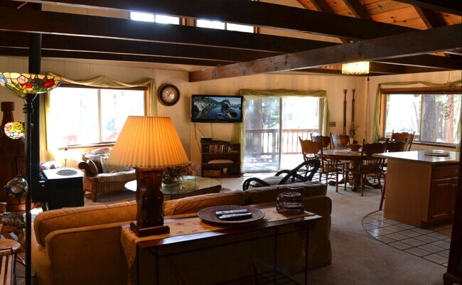 Photo - Cozy Cottage located Near Heavenly Ski Are... House