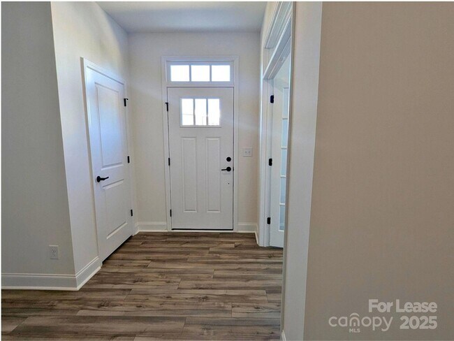 Photo - 3228 Drift St