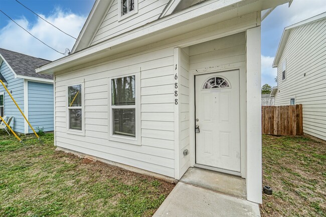 Photo - 16888 Kempwood