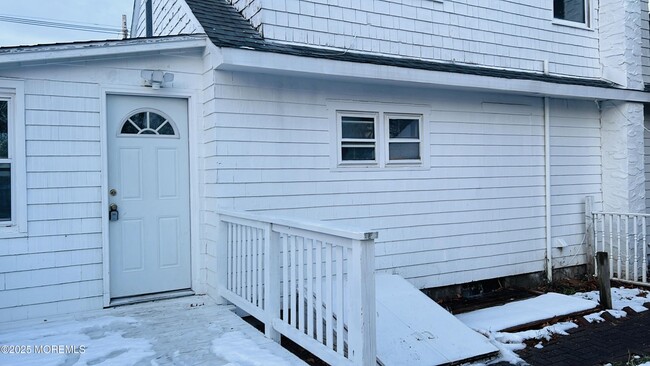 Building Photo - 439 Mantoloking Rd