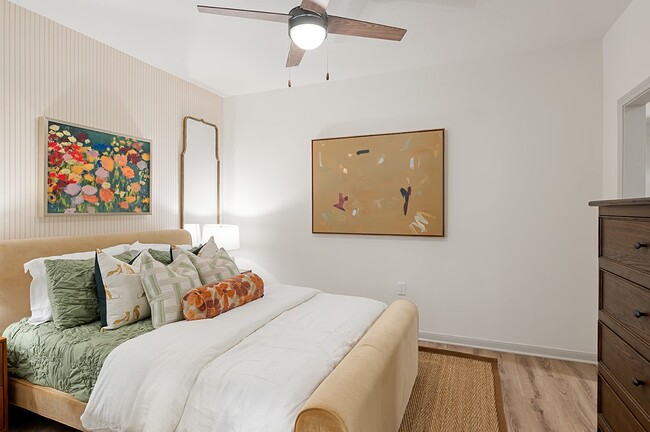Photo - Enjoy 6 Weeks Free + Credit Back on Fees! Unit CLRO