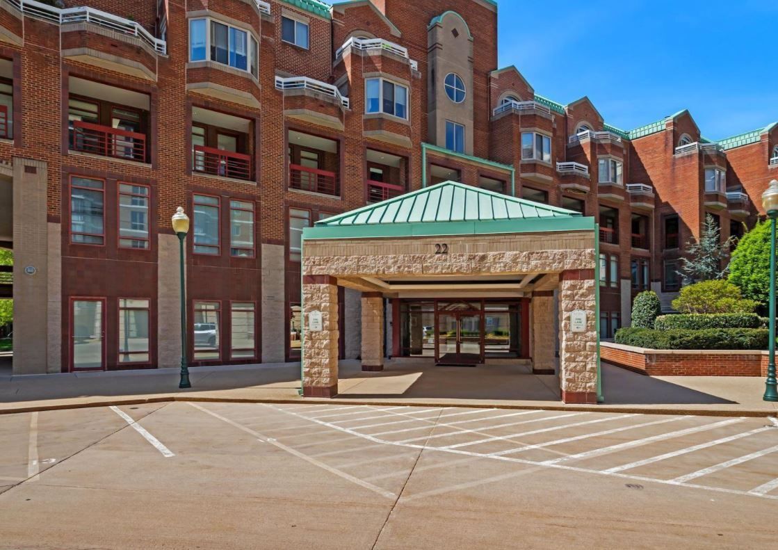 Photo - 22 COURTHOUSE SQ, 510