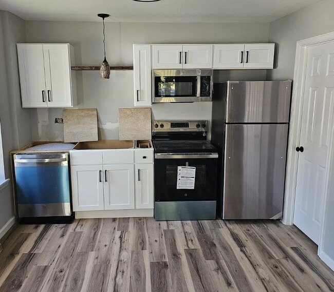 Photo - 148 Park Lane