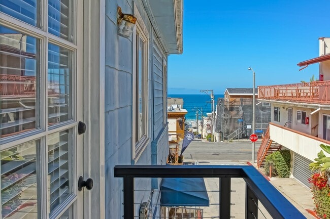 Photo - 3809 Crest Dr Unit Upper