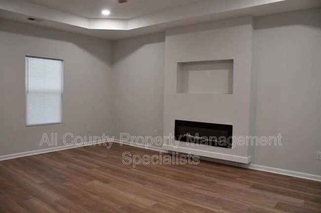 Photo - 5111 Spalding Ave