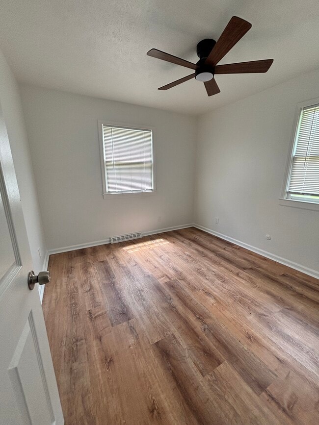 Photo - 16765 Valley Forge Ln