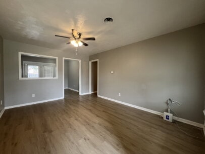 **** MOVE IN SPECIAL!! 1/2 off the first months rent!!
"Charming 3-Bed, 2-Bath Haven on 68th Stre...