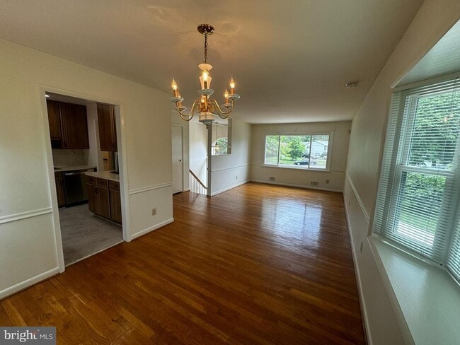 Photo - 2508 St John Pl