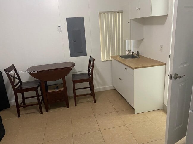 Photo - 2529 NE 41st Terrace Unit 2