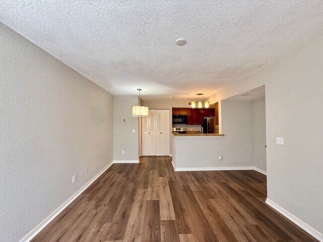 Photo - LOVELY 1/1 CONDO IN SOUTHWEST IN VILLA MEDICI