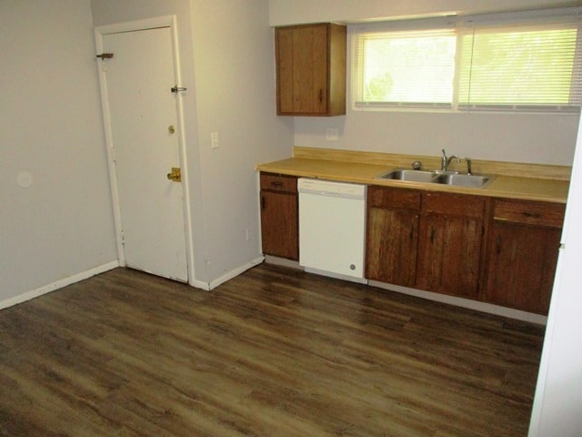 Photo - 1008 Charlotte Dr