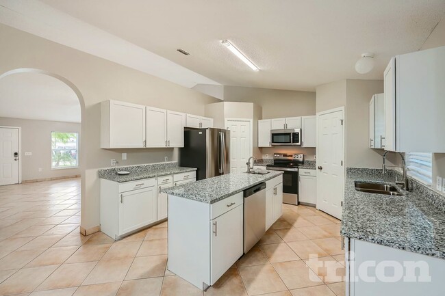 Photo - 104 Aurora Ln