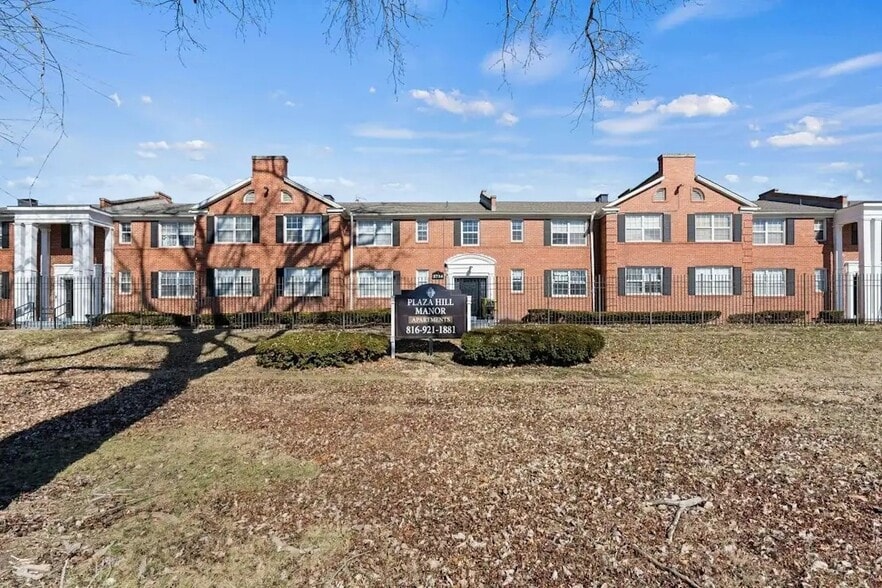 Plaza Hill Manor Apartments